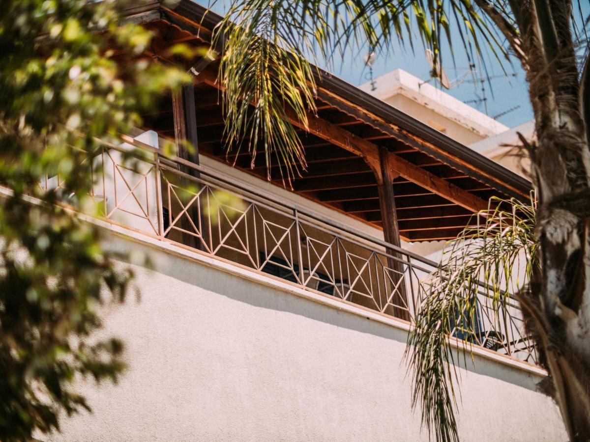 The Salnik Beach Apartment Limassol Exterior foto